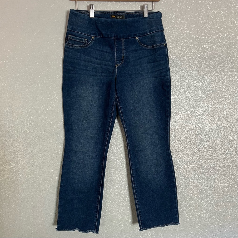 Lee Sculpting Slim Fit Pull On Pants